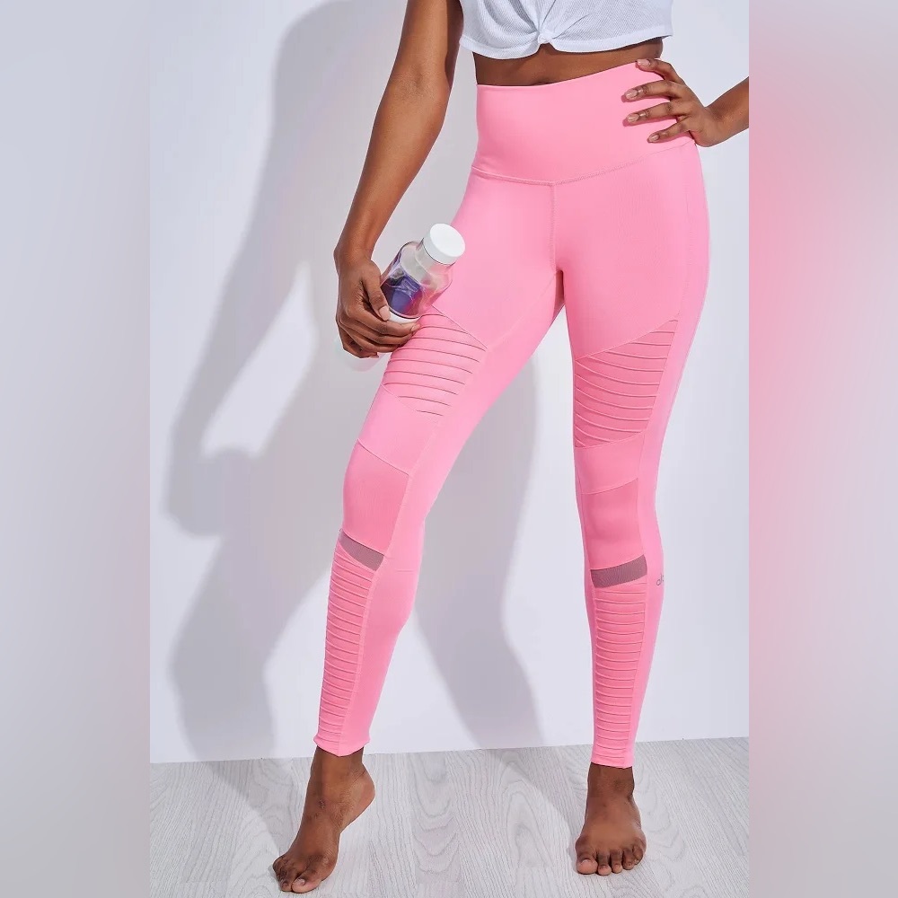 Alo Yoga Women's Pink High-Waisted Leggings NWT small